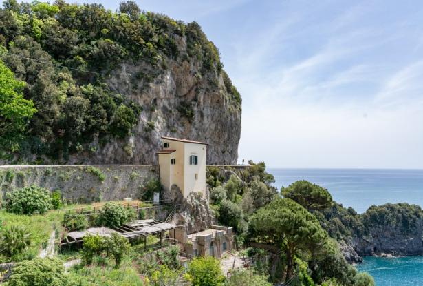 Amalfi Coast- Conca dei Marini (SA), unique townhouse with private access to the sea. Ref.02n 17