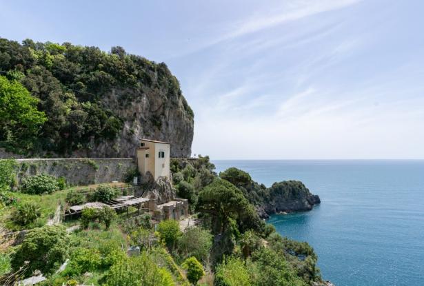 Amalfi Coast- Conca dei Marini (SA), unique townhouse with private access to the sea. Ref.02n 0