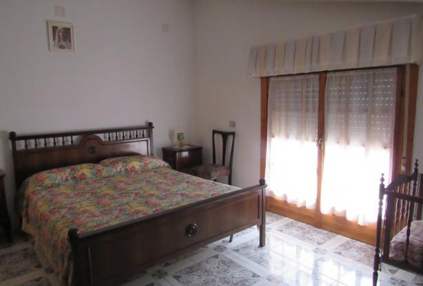 Complete block of 3 nicely finished flats with 300sqm of garden in a panoramic and peaceful Spot. 9