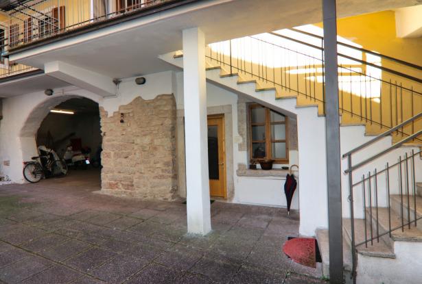 Varignano-Arco, historical centre, semi-detached house 95
