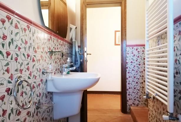 Apartment on two levels with garden and swimming pool near Castelfalfi 12