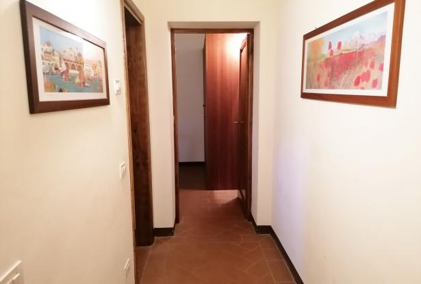 Apartment on two levels with garden and swimming pool near Castelfalfi 13