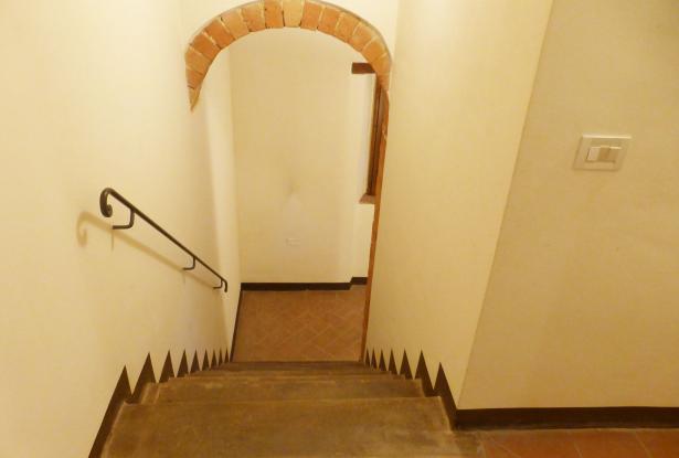 Apartment on two levels with garden and swimming pool near Castelfalfi 14