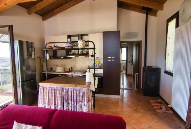 Zocca, ground floor flat with garden 10