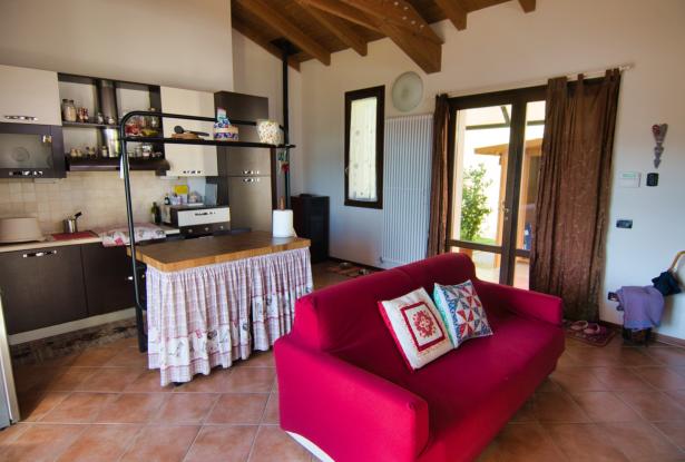 Zocca, ground floor flat with garden 12