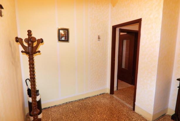 Sassari, three-rooms for investment or living? 4