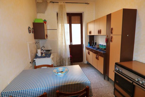 Sassari, three-rooms for investment or living? 35