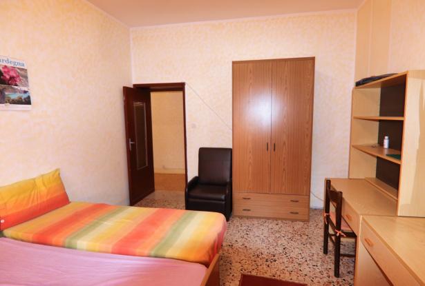 Sassari, three-rooms for investment or living? 13