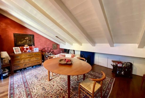 Padua city squares. Stunning top floor apartment, with large terraces and unique views. Ref.58a 5