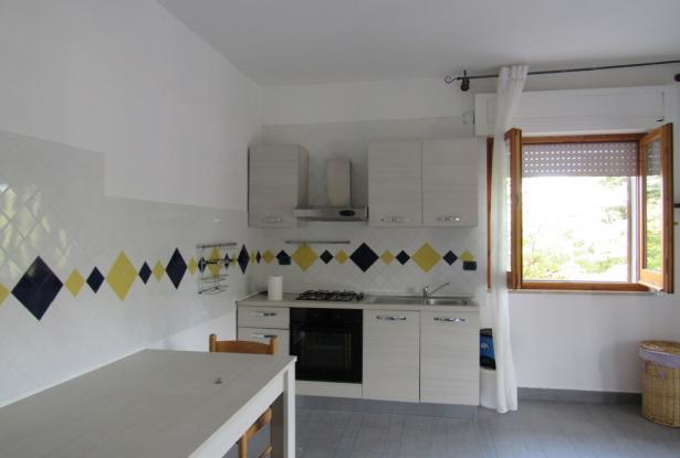 Nicely renovated studio flat on the first floor in a lively, modern part of historic Guardiagrele. 7