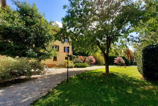 Exquisite Langhe country estate, with park / ALN022 40