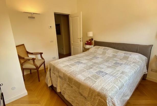 Padua- historic centre. Stunning 2 bedroom apartment . Ref.48a 13