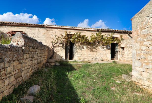 Rosolini the house of "petra" 0