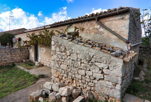 Rosolini the house of "petra" 32