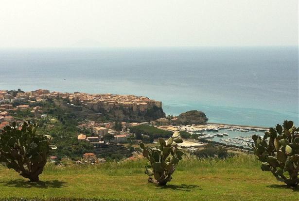 Parghelia/Tropea, one bedroom apartment - Swimming pool and stunning views. ref.38k 13