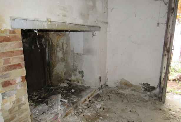Countryside, stone house with garden and terrace to restructure of 100sqm with 3 bedrooms. 10