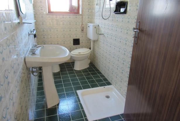 Detached, renovated farm house, barn and 9000sqm of land in the peaceful hills around Atessa city. 2