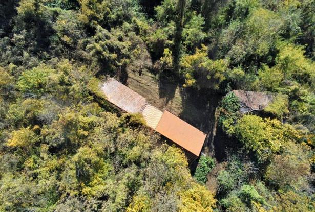 FARMHOUSE FOR SALE IN LANGHE AREA FARMHOUSE FOR SALE IN LANGHE AREA