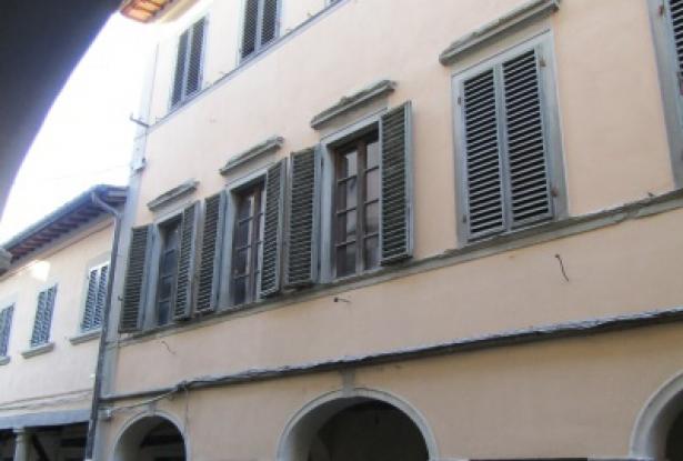 Tuscany – Poppi (AR) apartment in historic hamlet, to renovate. Ref.08t 1