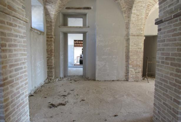 ref. n2818 Partially restored, 200 year old farm house of 450sqm with 5 hectares, sea and mountain views full of character. 8