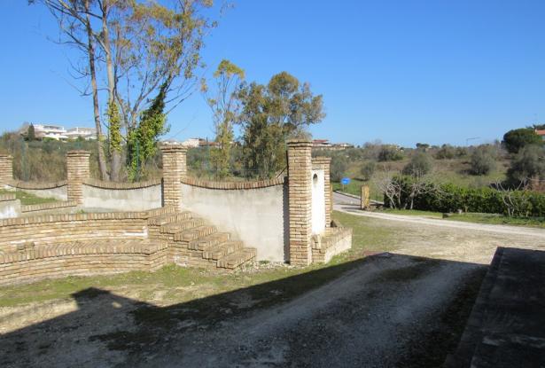 ref. n2818 Partially restored, 200 year old farm house of 450sqm with 5 hectares, sea and mountain views full of character. 11