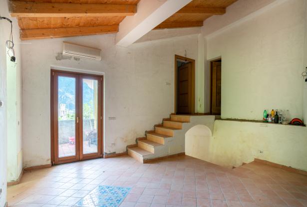 Amalfi Coast - Ravello (SA), unique detached house with lemon grove and breathtaking sea views. Ref.05n 10
