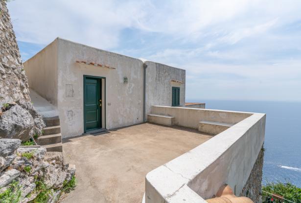 Amalfi Coast - Amalfi (SA), unique detached house with breathtaking sea views. Ref.06n 2