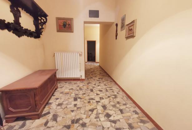 Apartment with views of the Cathedral Square San Gimignano 4