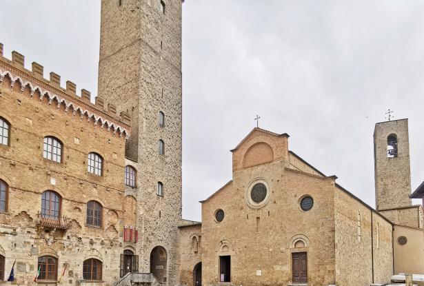 Apartment with views of the Cathedral Square San Gimignano 0
