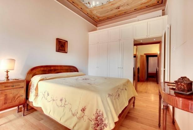 Venice - San Samuele - Stunning three bedroom apartment in historic building. Ref. 185c 13