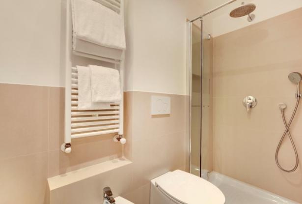 Venice - San Samuele - Stunning three bedroom apartment in historic building. Ref. 185c 16