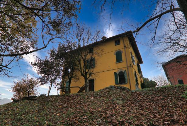 Castelvetro, a farmhouse that tickles the senses 0