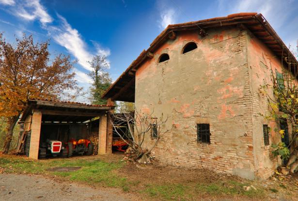 Castelvetro, a farmhouse that tickles the senses 87