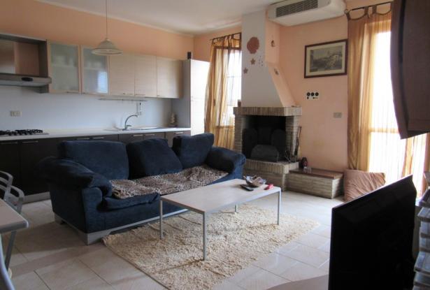 Finished, 3 bedroom countryside apartment of 120sqm in a scenic position between Lanciano and Castel Frentano with no stairs. 5
