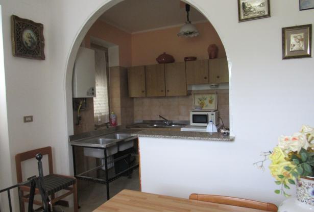 Finished, 3 bedroom countryside apartment of 120sqm in a scenic position between Lanciano and Castel Frentano with no stairs. 23