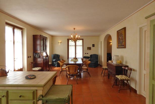 A Restored Country House with Park in the Area of Barolo/ mrg001 A Restored Country House with Park in the Area of Barolo/ mrg001
