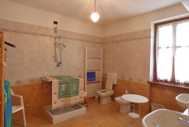 A Restored Country House with Park in the Area of Barolo/ mrg001 A Restored Country House with Park in the Area of Barolo/ mrg001