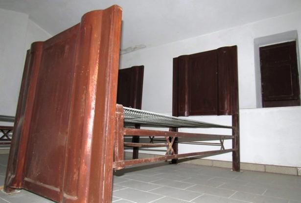 Detached, two bedroom, stone cottage, mountain retreat surrounded by forests, nature and national park. 13