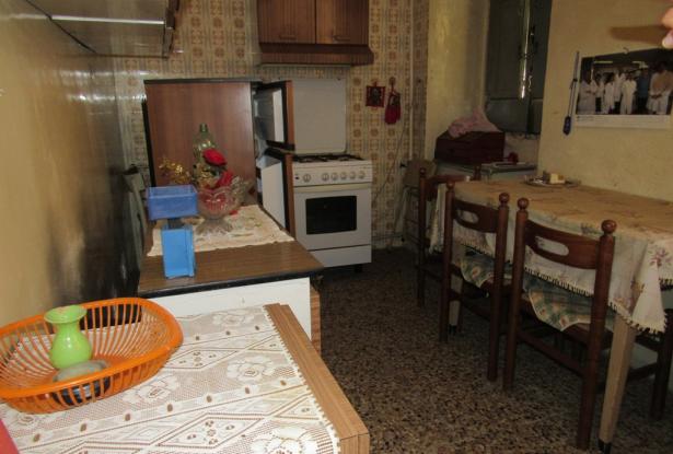 1800s apartment, habitable, with vaulted ceilings, 2 bedrooms in the old center of Lanciano. 2