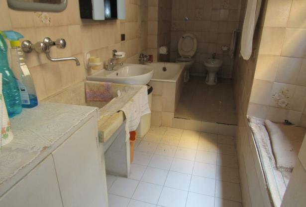 1800s apartment, habitable, with vaulted ceilings, 2 bedrooms in the old center of Lanciano. 3