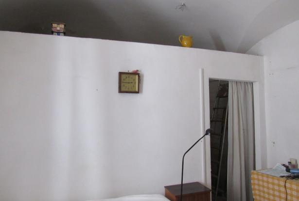 1800s apartment, habitable, with vaulted ceilings, 2 bedrooms in the old center of Lanciano. 11