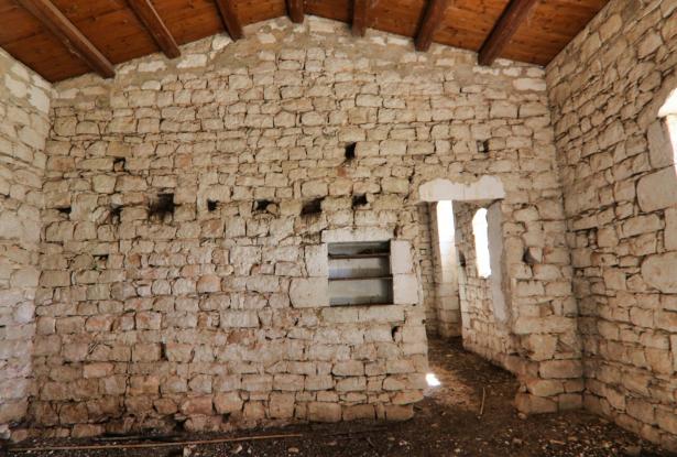 Scicli, stone farmhouse with land 34