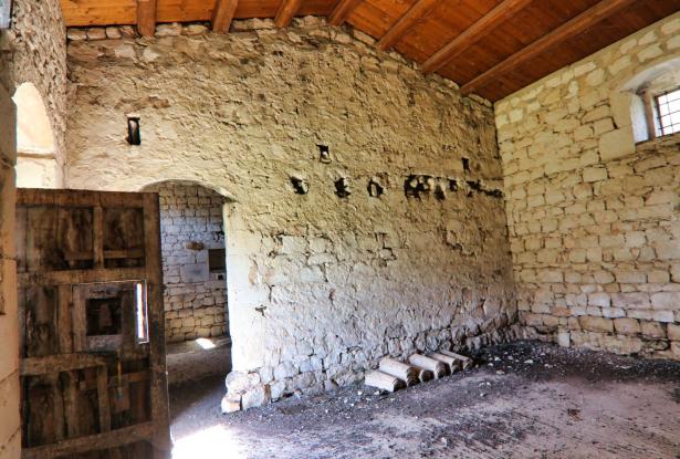 Scicli, stone farmhouse with land 32