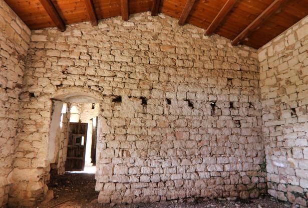 Scicli, stone farmhouse with land 39