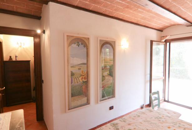 Sassetta, two-room apartment with garden 33