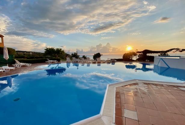 Parghelia/Tropea, two bedroom apartment in condo with pool. Ref 44k 3