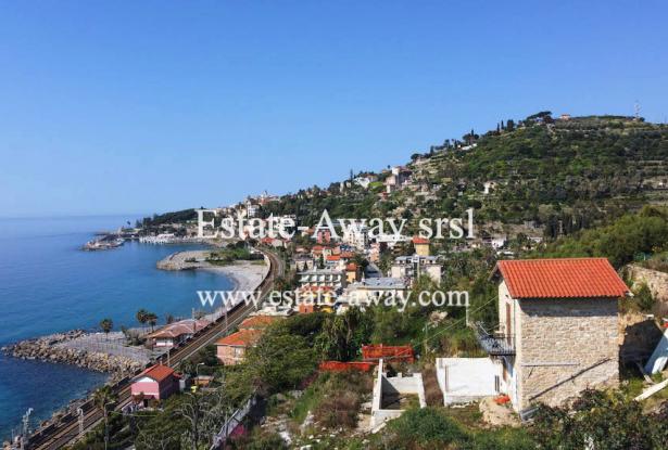 L1131 Rustic with sea view for sale in Bordighera. 11