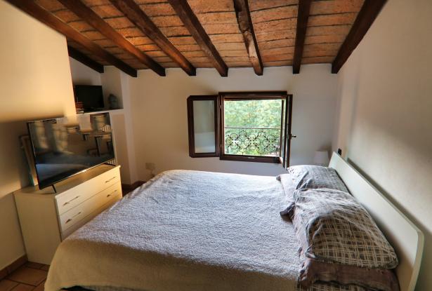 Marano sul Panaro, the attic in the centre  18