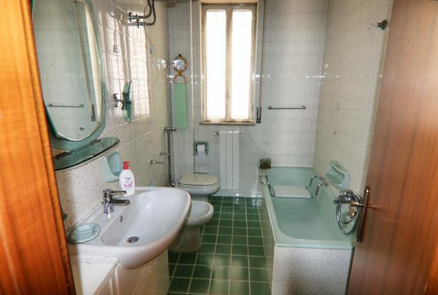 Modica,three-room apartment a stone's throw from San Giorgio 40