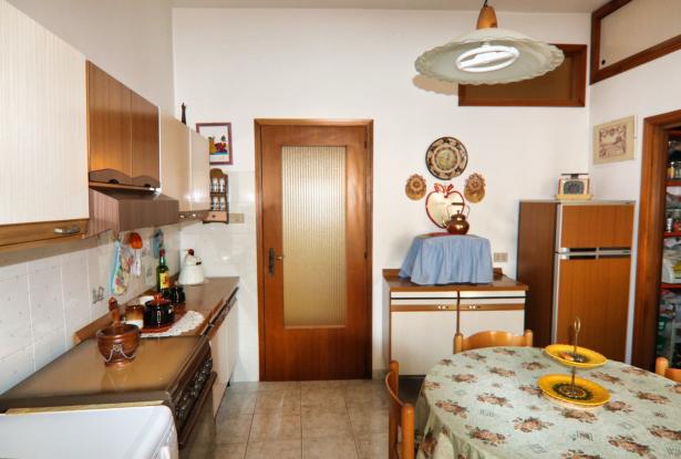 Modica,three-room apartment a stone's throw from San Giorgio 18